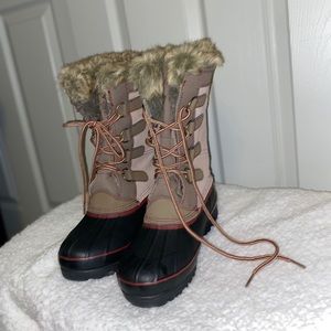 Winter boots